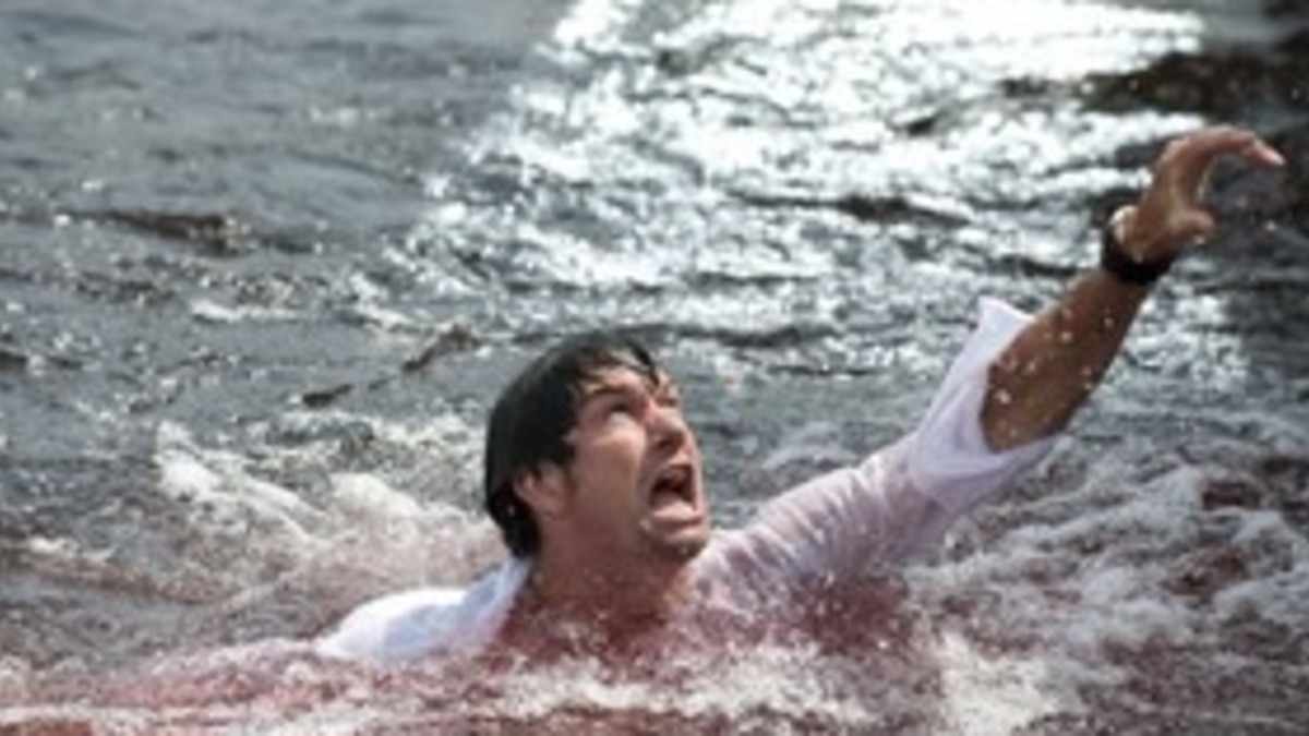 Piranha 3D ei pelkkiä tissejä ja pornotähtiä