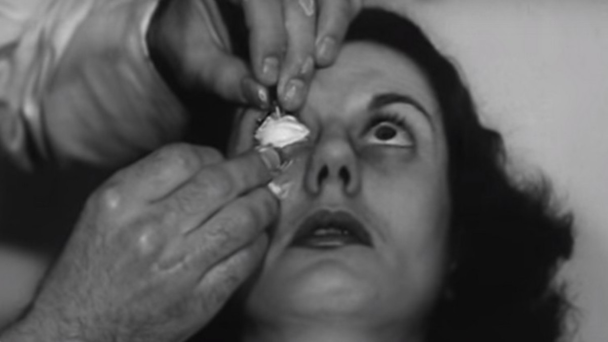 Vuonna 1948 piilolinssit olivat näin hankalia - kammottava prosessi