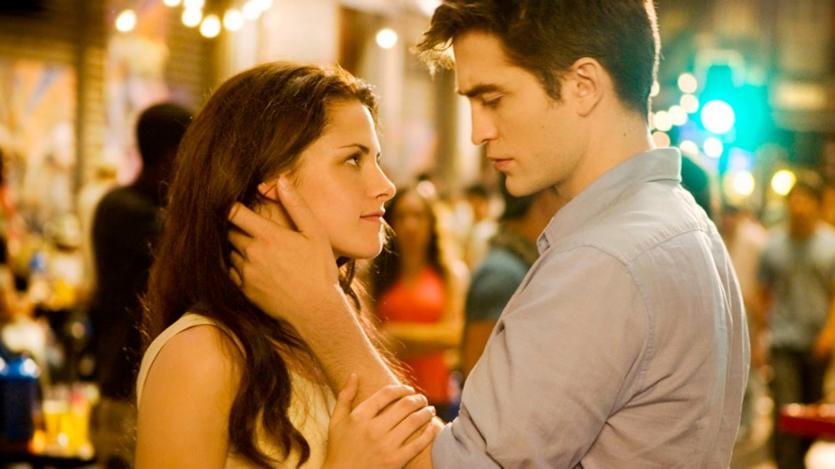 Twilight tekee pienen paluun - naiset ottavat ohjat