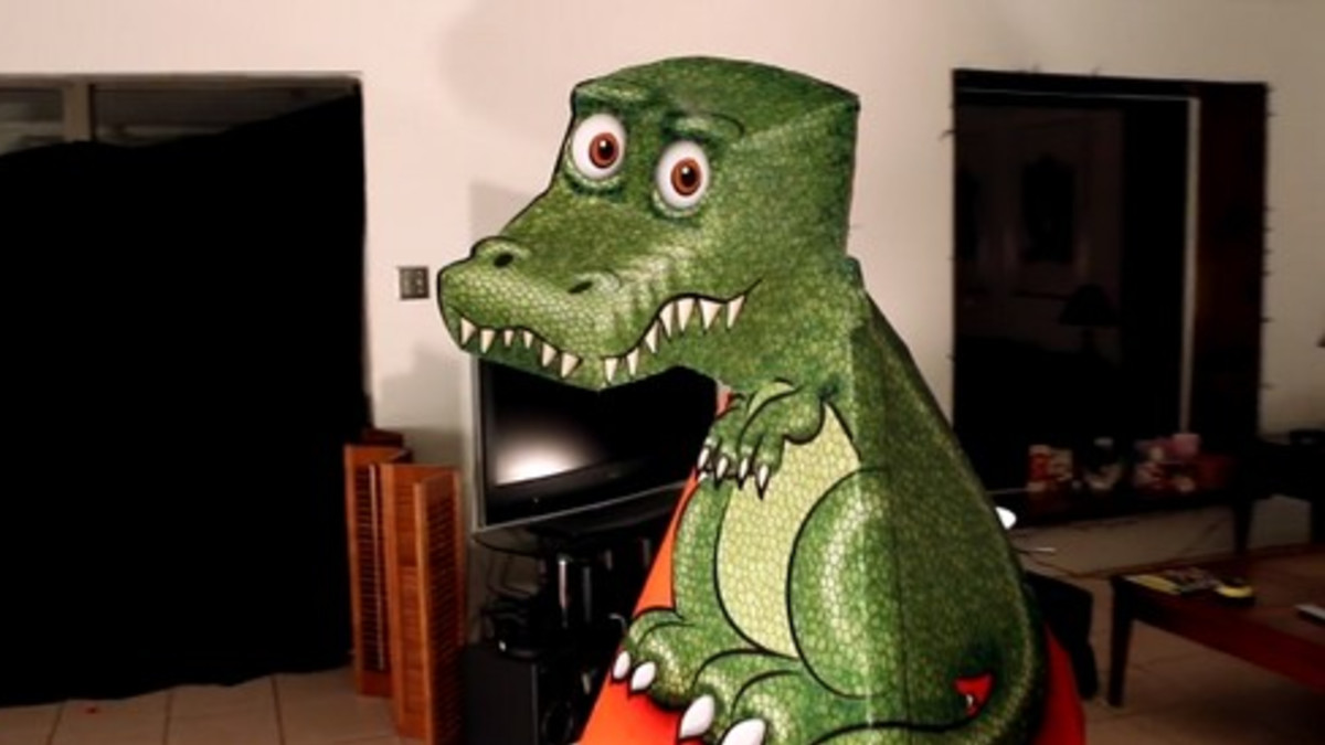 Upea optinen harha - dinosaurus seuraa katseellaan