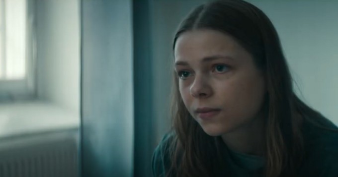 Netflix esittelee Aivan tavallinen perhe -kirjasta tehtyä minisarjaa