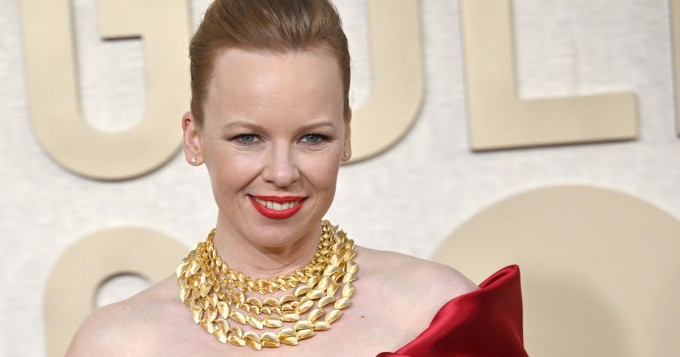 Näin upealta Alma Pöysti näytti Golden Globe -gaalassa