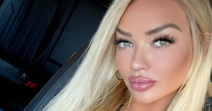 Instagram-povipommi Colleen McGinniss valitsee ne pienimmät bikinit