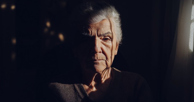 Isoäidin salaisuus paljastui isoisän kuoleman jälkeen - perhe syytti dementiaa