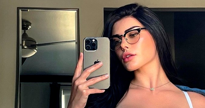 Instagram-komeetalla Norjan kuumin bikinipylly? Katy Jo Raelyn ei jätä ketään kylmäksi