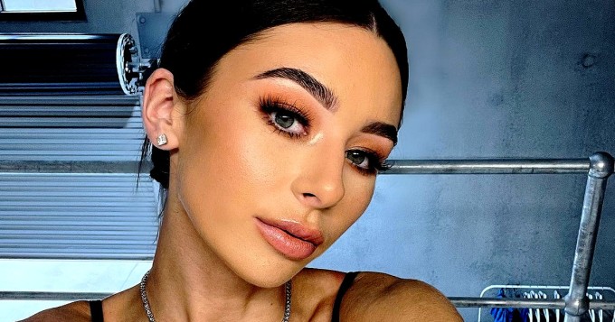 TikTok-bikinihottis Kodee-Lee Allbon: "Vartaloni ei ole photoshopia"
