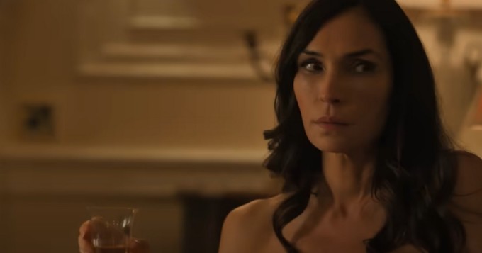 Netflix esittelee Locked In -trilleriä - Famke Janssen ja Anna Friel tähdittävät
