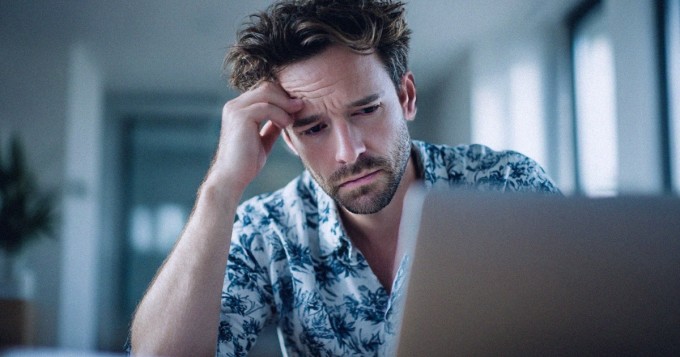 Hääkuvaaja pulassa: pitäisikö hyvittää koko työ, koska sulhanen petti