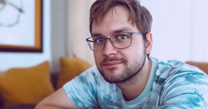 Nainen avautuu: "Mieheni kehuu jatkuvasti exäänsä - ja se raivostuttaa minua"