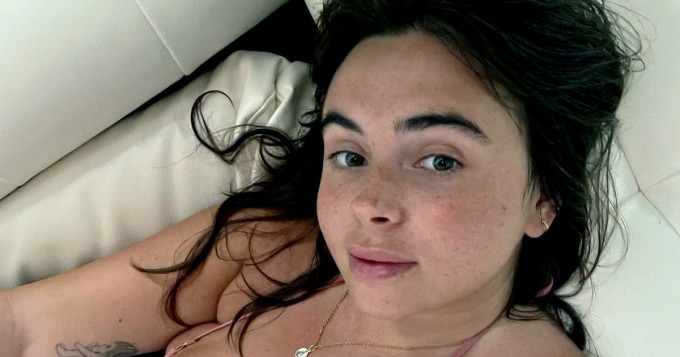 TikTok-povipommi Mila Santos on uhkea ihanuus