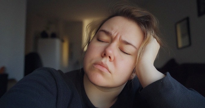 Nainen ihmettelee: "Isäni antoi uudelle tyttärelleen saman nimen kuin minulle - tunnen olevani korvattu"