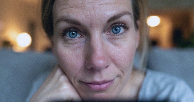 Miksi toisten lomakuvat voivat ärsyttää, vaikka et haluaisi olla kateellinen?