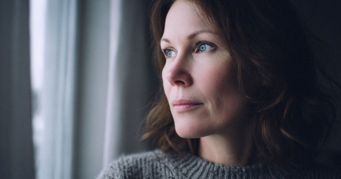 Kurkitko naapureita ikkunasta? Et ole ainoa