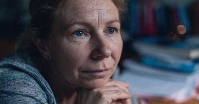 Liikaa järkeilevä ihminen voi vältellä tunteitaan logiikan avulla