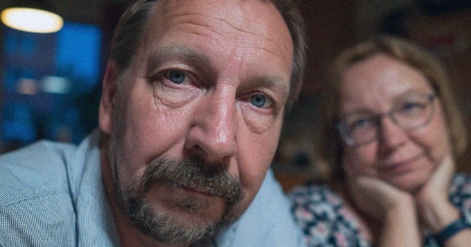 12 valkoista valhetta, joita miehet katuvat yhä suhteissaan