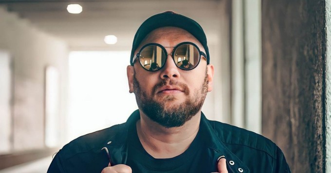 Retropenu julkaisi No Strangers to Love -musavideon