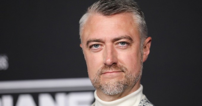 James Gunn palkkasi veljensä mukaan: Sean Gunn on DC-leffojen Maxwell Lord