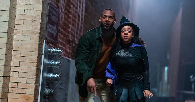 The Curse of Bridge Hollow - Marlon Wayans tähdittää Netflix-komediaa