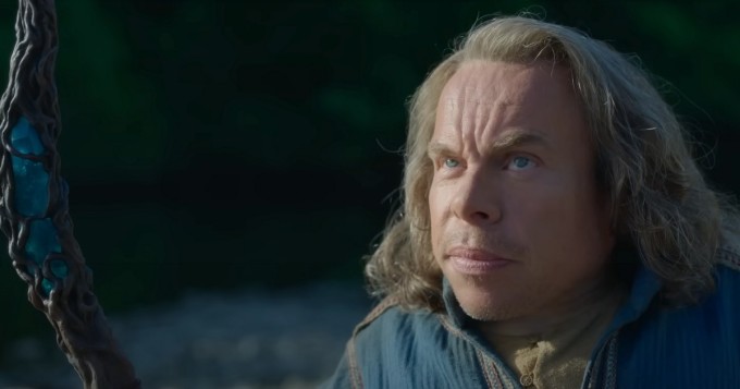 Warwick Davis kritisoi Willow-sarjan poistoa Disney Plus -palvelusta: "Tämä on noloa!"