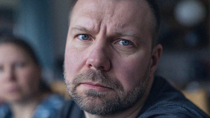 Jos mies ei luota suhteessa täysin, taustalla voi olla nämä 7 syytä