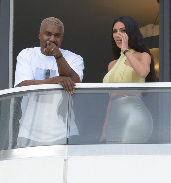 Kim Kardashian - Kanye West