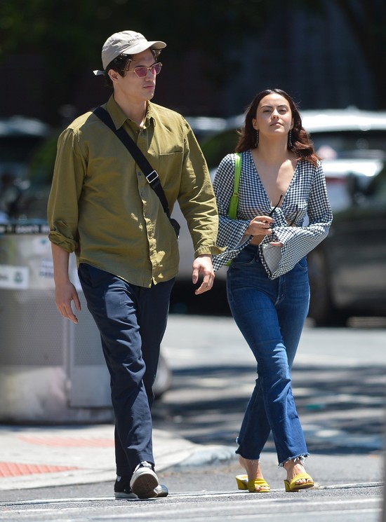 Camila Mendes - Charles Melton