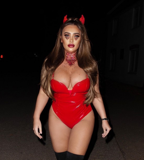 Valtava Peppu Lauren Goodger 34 Varsin Paljas