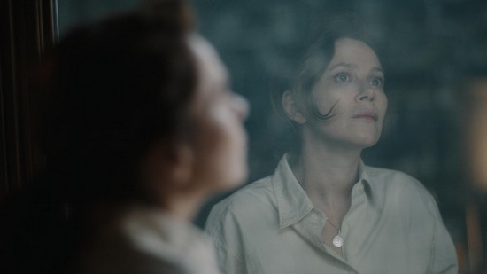 The Box - Anna Friel (Sharon Pici)