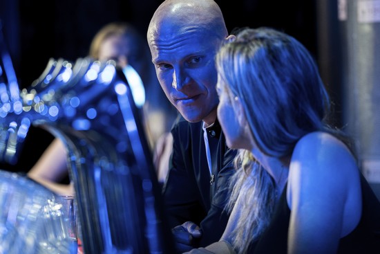 Syke-elokuva: Hätätila -  Riku Nieminen (Anton Järvinen) - Iina Kuustonen (Iiris Ketola)