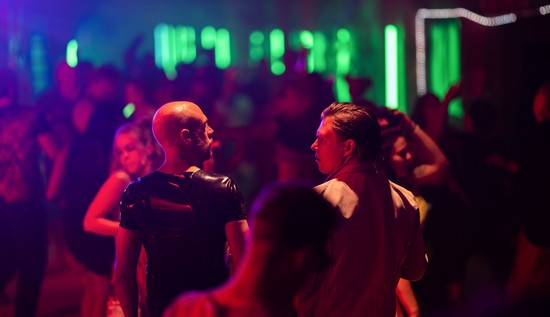 Modernit miehet - Iikka Forss (Matti) & Eero Milonoff (Jarkko)