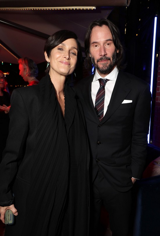 The Matrix Resurrections - Carrie-Anne Moss & Keanu Reeves
