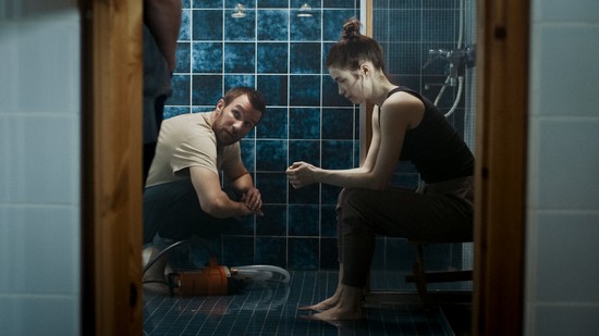 Mieheni vaimo - Olli Rahkonen (Tarvo) ja Sara Soulié  (Evelin)