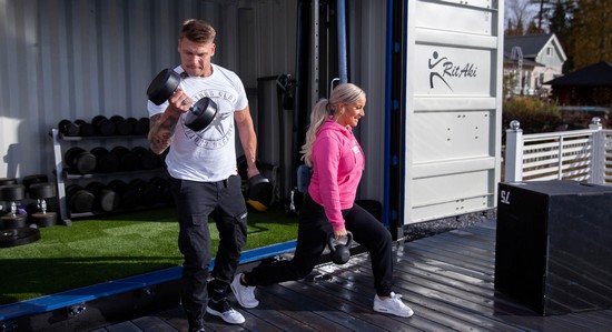 Rikkaat ja rahattomat - Aki Manninen & Rita Niemi