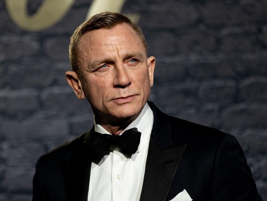 Daniel Craig
