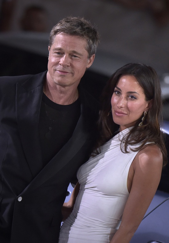 Brad Pitt ja Ines de Ramon