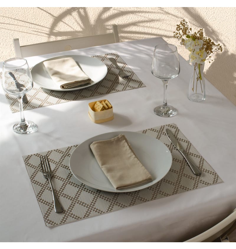 PLACEMAT - PVC WOVEN - 30x45cm - 12st - RHOMBI NATURAL - sfeerfoto PLM9810 img
