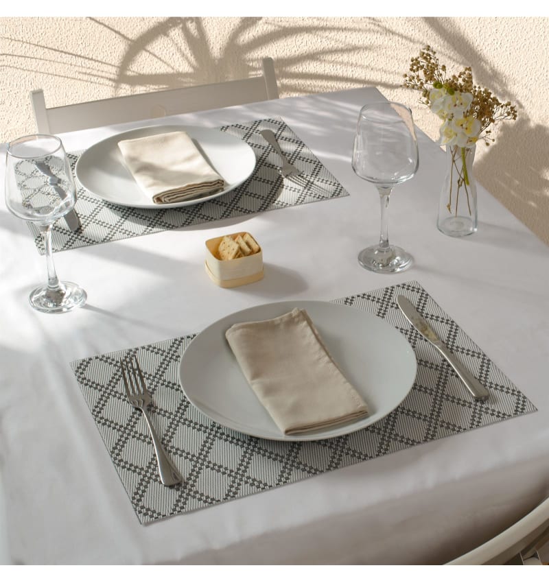 PLACEMAT - PVC WOVEN - 30x45cm - 12st - RHOMBI BLACK - sfeerfoto PLM9813 img