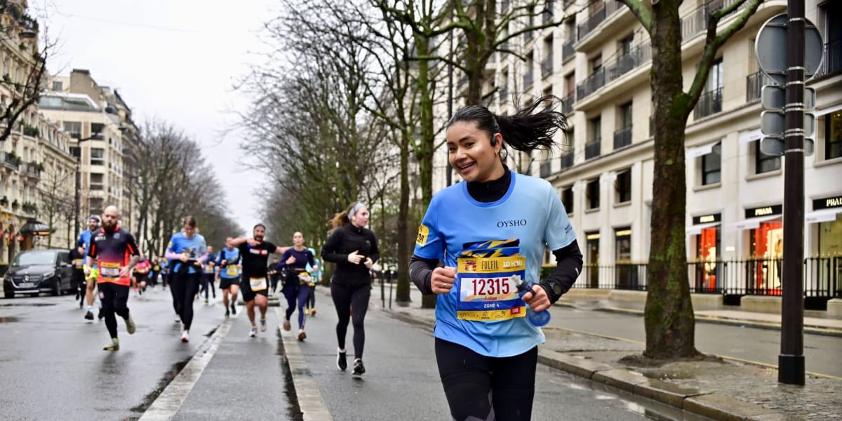 Courir pour retrouver ses racines : le défi solidaire de Justine Vidal au Marathon de Paris
