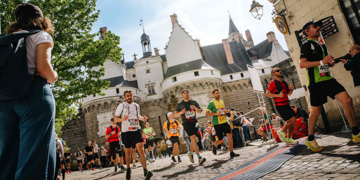 Abalone Marathon de Nantes 2026 : Hamza Sahli améliore le record en 2h15’19, 23 000 coureurs en fête