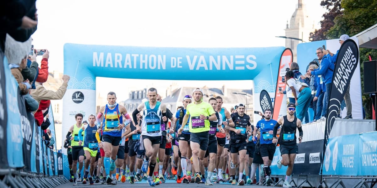 Marathon de Vannes 2025 : la Bretagne, les foulées et l’émotion au rendez-vous