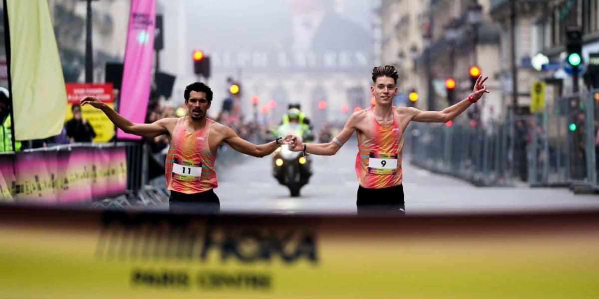 10 km HOKA Paris Centre 2025 : Florian Le Pallec et Noah Schutte, main dans la main