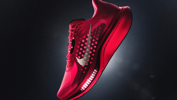 Nike Pegasus Plus 2: Alles zur Trainingsrakete ohne Carbonplatte