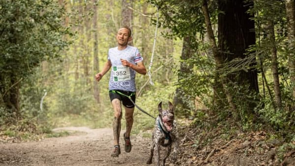 « Sans mes chiens, je continuerais de fumer un paquet par jour » : l’histoire folle d’Anthony Remars, champion du monde de canicross