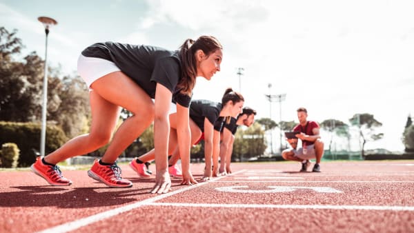 Gender equality in marathons: from historical exclusion to current recognition