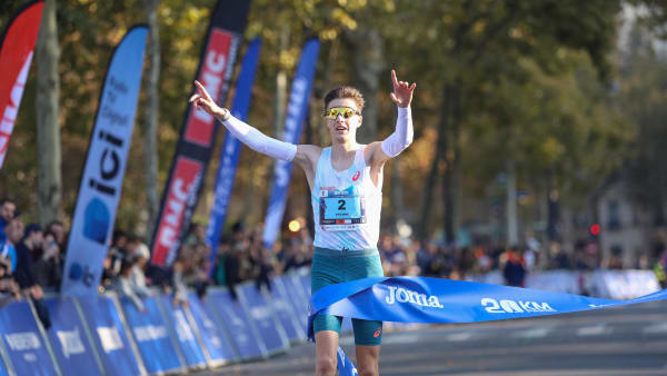 Vredestein 20 km de Paris : Etienne Daguinos explose le compteur au pied de la Tour Eiffel