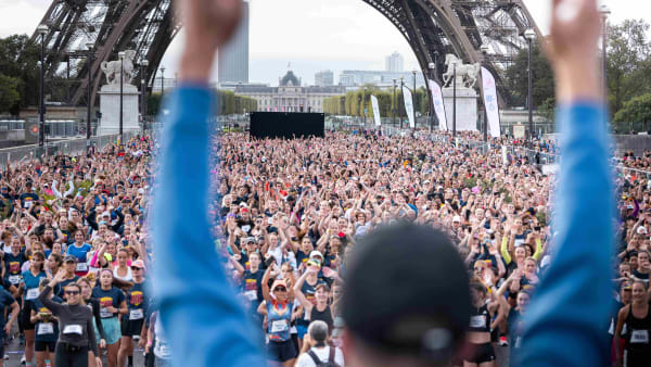 La Parisienne 2025 : une armée de Super-Héroïnes dans les rues de Paris 