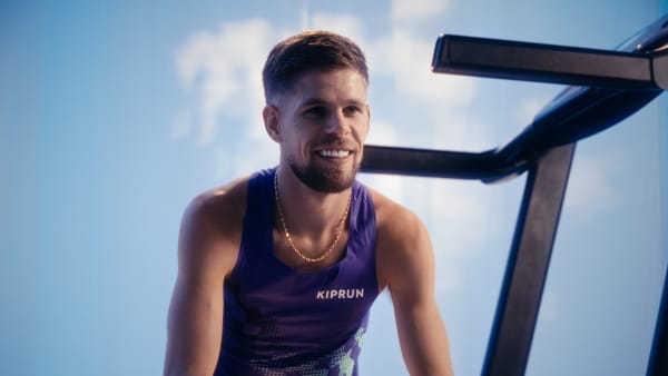 Jimmy Gressier signe chez Kiprun : un partenariat ambitieux qui fait vibrer le monde du running