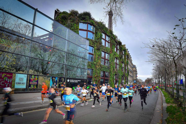 Chaussures Nike, pièces rares, contrefaçons… Vinted entre dans la course à l’équipement running