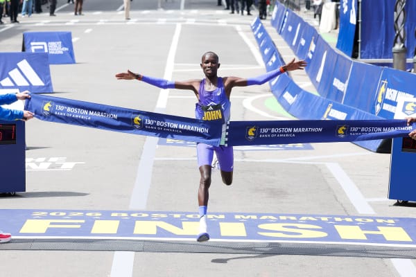 Marathon de Boston 2026 : John Korir signe un nouveau record de course historique