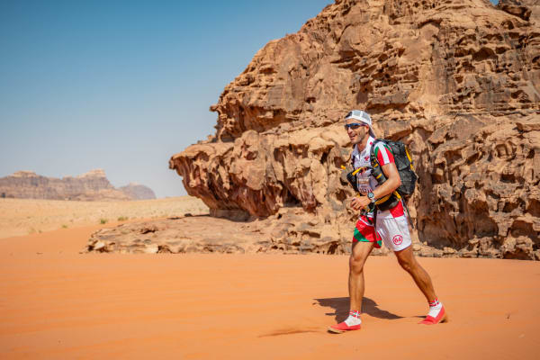 Nicolas Duplàa Wins the 100K Marathon des Sables Jordan… in Espadrilles